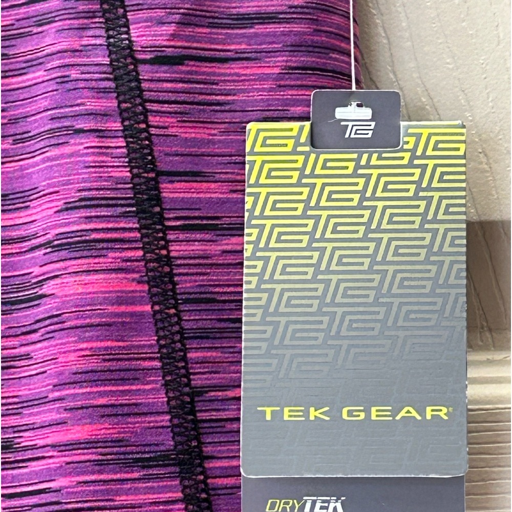 NWT Tek Gear DryTEK Mid Rise Capris Pink Purple Black Activewear Leggings Size S - Picture 7 of 9